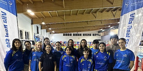Clube de Natação de Lagos alcança vários pódios e recordes pessoais no Campeonato Regional de Infantis