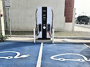 Carregamento Rápido de Veículos Eléctricos já disponível em Aljezur - 1