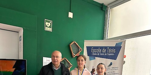 Manuela Sobrinos do Clube de Ténis e Padel de Lagos conquistou o Título de Campeã em Pares Sub 14