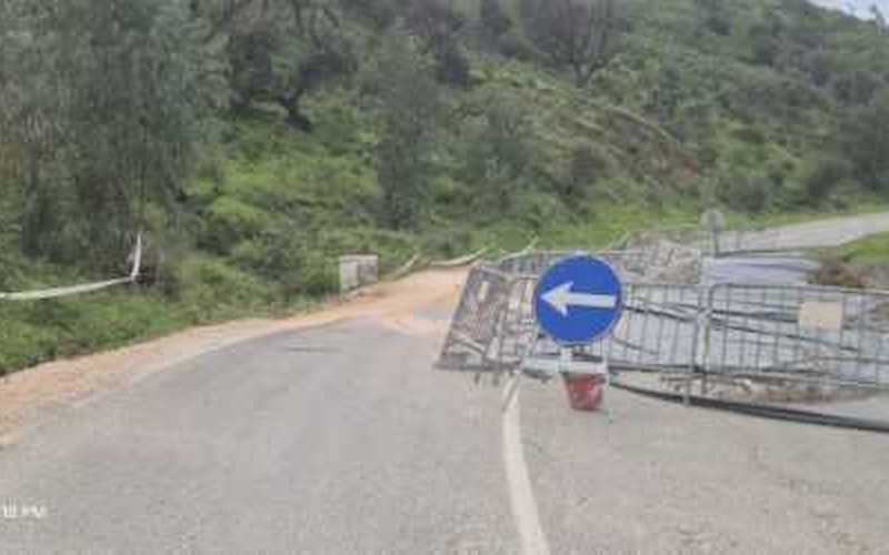 '.$destaque->title.'