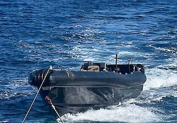 Duas lanchas apreendidas e sete pessoas detidas a sul do Algarve