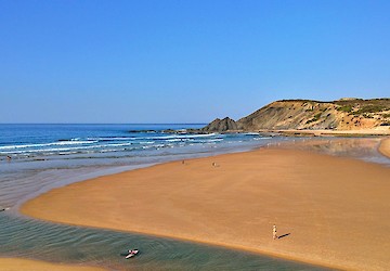 Procedimento Concursal para atribuição de Licenças de Actividades de Comercialização de Produtos Alimentares Pré-Confeccionados nas Praias de Aljezur