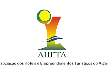 Ministro Gonçalo Matias esteve em evento da AHETA a explicar a empresários e autarcas algarvios como o governo pretende acabar com o excesso de burocracia