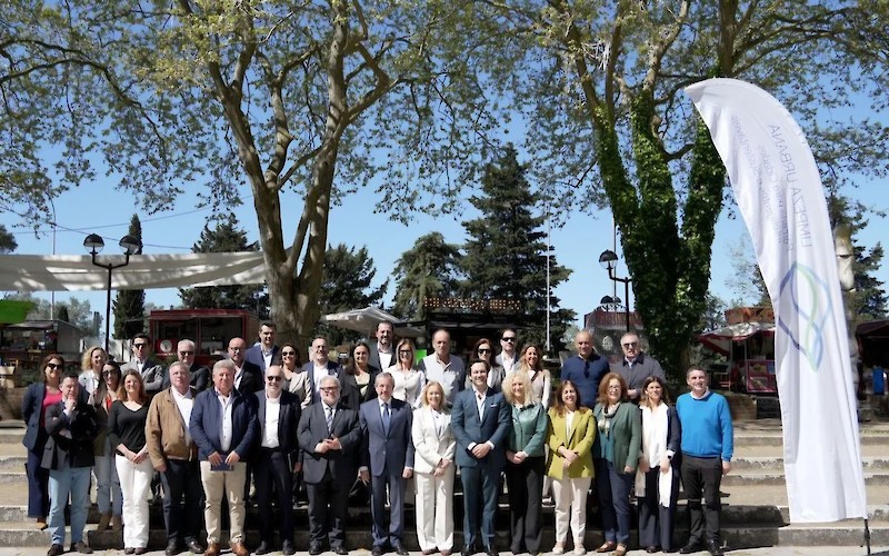 '.$destaque->title.'