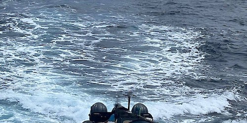 Velocidade (EAV) ao largo do Algarve, suspeita de envolvimento no tráfico de estupefacientes