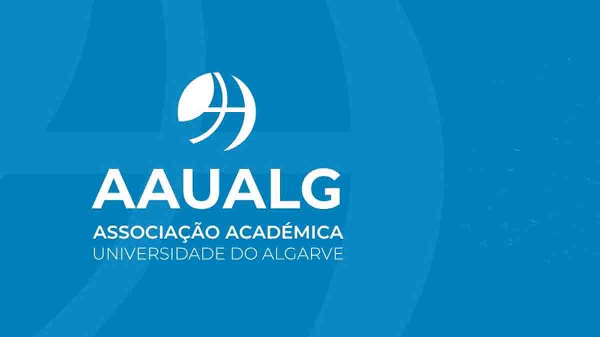 Noite do Traçar celebra tradição académica com a Serenata da IN Versus no Largo da Sé