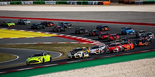 Francisco Mora e Rodrigo Almeida vencem emotiva corrida de abertura em Portimão