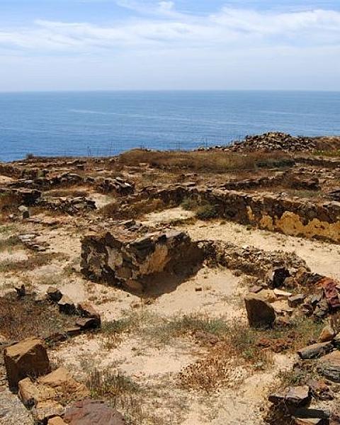 Ribat da Arrifana e Castelo de Aljezur nas 7 Maravilhas de Portugal
