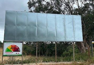 Câmara Municipal de Vila do Bispo condena furto de lona de sensibilização para a prevenção de incêndios rurais