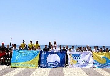Lagos volta a hastear as Bandeiras nas praias distinguidas e dá início à campanha "Lagos na Onda do Verão 2026"