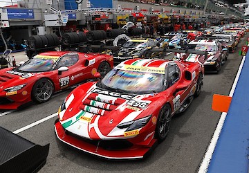 Ferrari Challenge: Paixão e velocidade enchem paddock e pista em Portimão