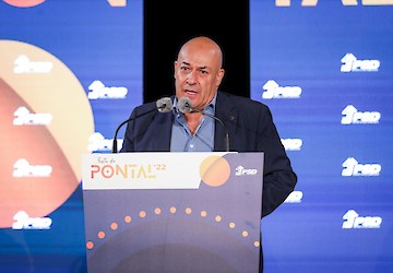José Mendes Bota é o primeiro Presidente Honorário da história do PSD Algarve