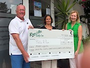Membros e amigos do Boavista Clube de Golfe angariaram verba para as instituições locais:  NECI e Madrugada - 1