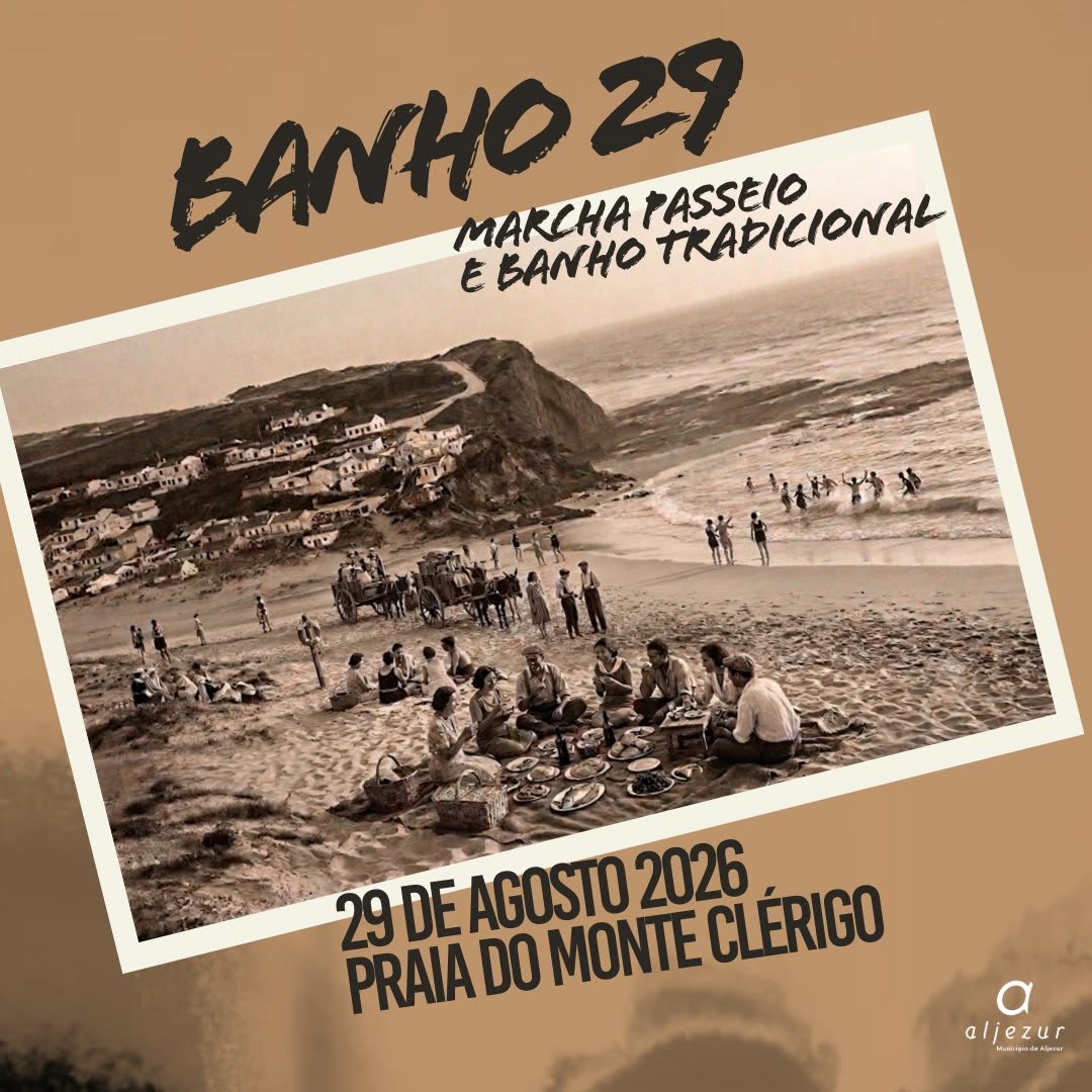 Banho 29 na Praia de Monte Clérigo em Aljezur