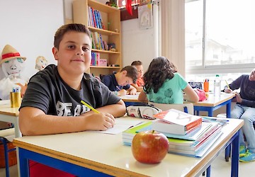 Projeto “Heróis da Fruta” põe os ALUNOS do Algarve a comer mais frutas e vegetais e a cuidar do ambiente nas ESCOLAS