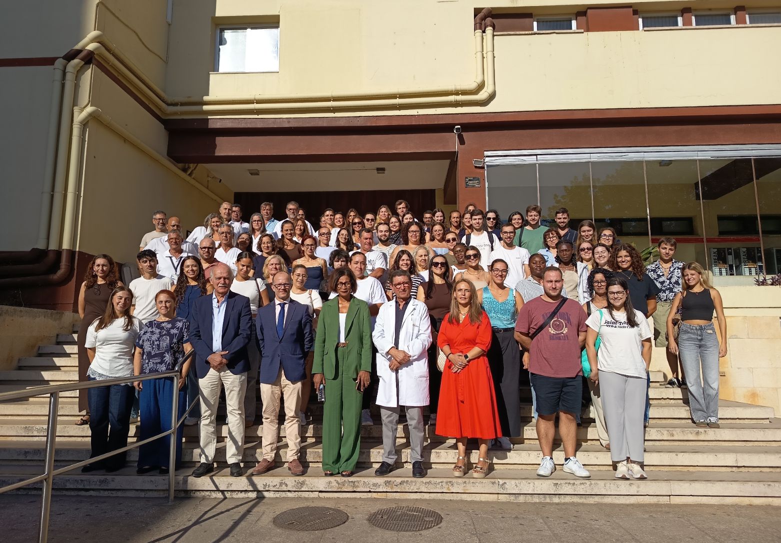 ULS Algarve reforça equipas com 100 enfermeiros e 36 assistentes operacionais