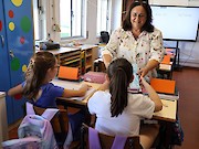 Câmara Municipal de Vila do Bispo apoia 439 alunos com a oferta de cadernos e fichas - 1