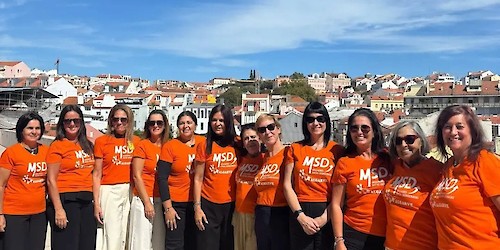 Mulheres Social Democratas Do Algarve visitaram a Assembleia da  República