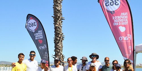Encontro final de época do Desporto Adaptado reuniu mais de uma centena de participantes na praia de Faro