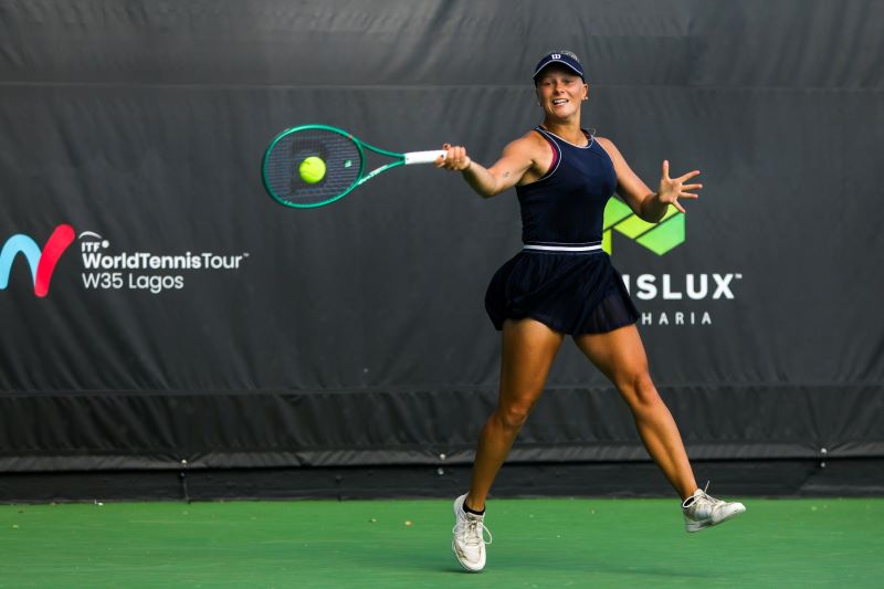 Angelina Voloshchuk e Milana Ivantsiv passam à segunda ronda