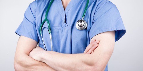 Estudo revela que 32,8% dos profissionais de saúde em Portugal identificam a violência psicológica como frequente a generalizada no local de trabalho