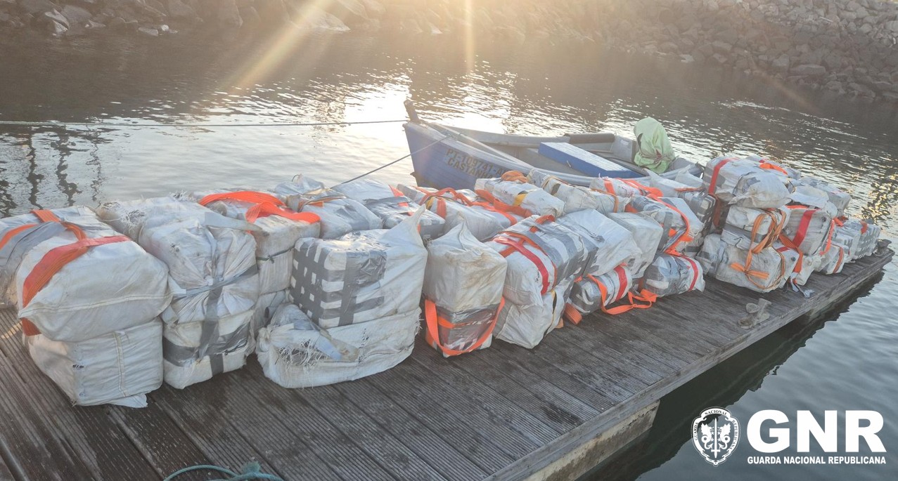 Costa Vicentina – Cerca de 4 toneladas de cocaína apreendidas e 3 detidos