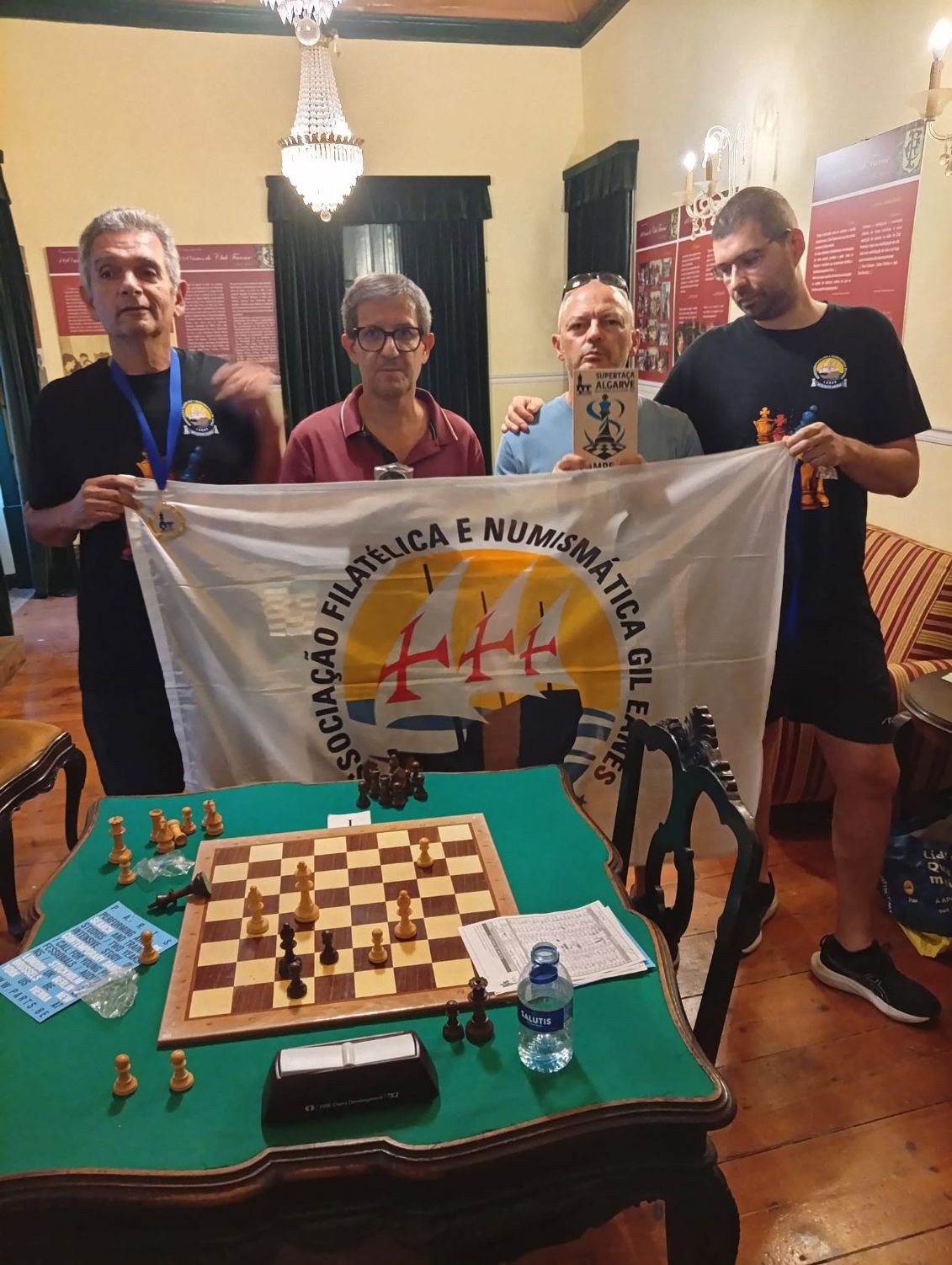 Associação Filatélica Numismática Gil Eanes A conquista a Supertaça do Algarve de Xadrez