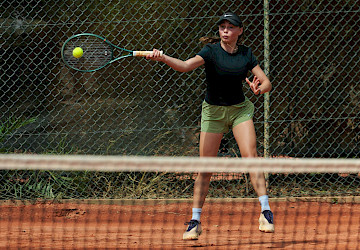 Manuela Sobrinos, atleta do Clube de Ténis e Padel de Lagos, chega a número 1 nacional de Sub-14