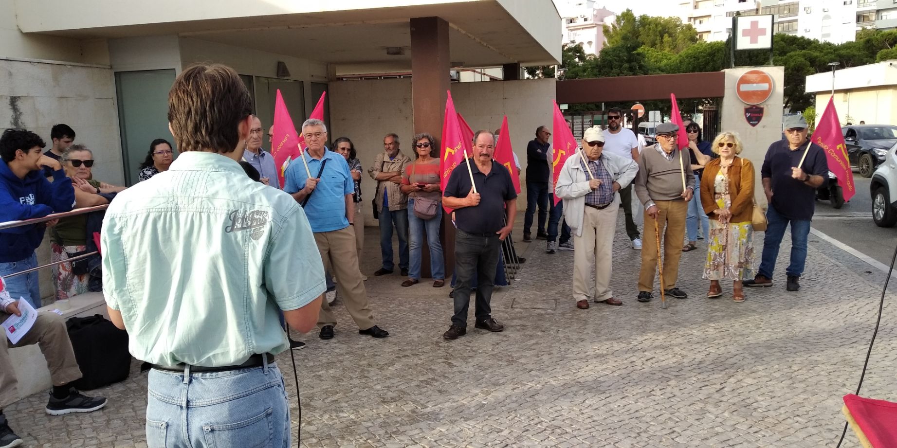 PCP | Defender e valorizar o SNS