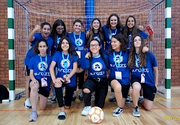A equipa de Futsal Feminino do Agrupamento de Escolas Gil Eanes representou o Algarve na Fase Nacional dos Campeonatos de Iniciados