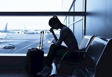 “Conhece os seus direitos de passageiro aéreo, em caso de atraso do voo?”