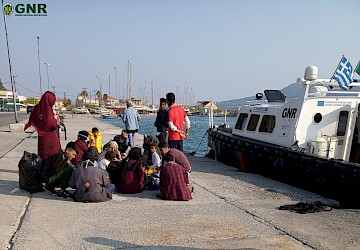 GNR resgata e detecta 85 migrantes na Grécia