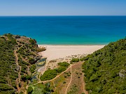 Algarve nomeado como melhor destino de praia do mundo - 1