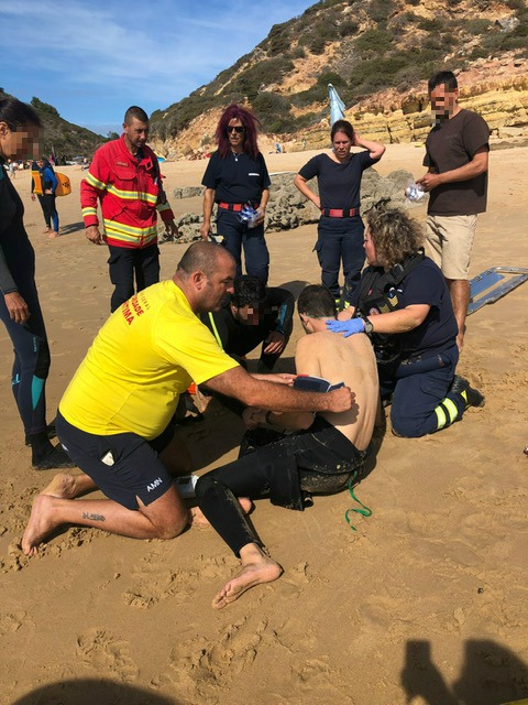 Militares do Projecto “SeaWatch” colaboram na assistência e resgate de dois surfistas em Vila do Bispo