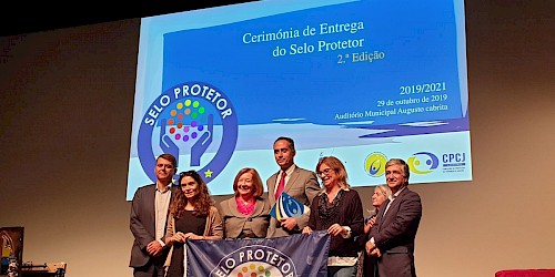 Agrupamento de Escolas Júlio Dantas recebe “Selo Protector” da Comissão Nacional de Promoção dos Direitos e Protecção das Crianças e Jovens