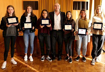 Câmara Municipal premiou mérito escolar de alunos Vila-bispenses
