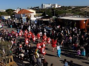 Carnaval de Sagres atrai cerca de mil pessoas em tarde de sol com menos carros alegóricos e mais figurantes - 1