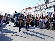 Carnaval de Sagres atrai cerca de mil pessoas em tarde de sol com menos carros alegóricos e mais figurantes - 1