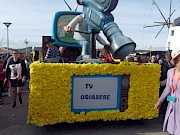 Carnaval de Odiáxere bate recorde com mais de 8.000 visitantes entre quase duas dezenas de carros alegóricos, animação para todos os gostos e o actor Pedro Barroso, ‘rei’ da festa, a levar os fãs ao rubro - 1