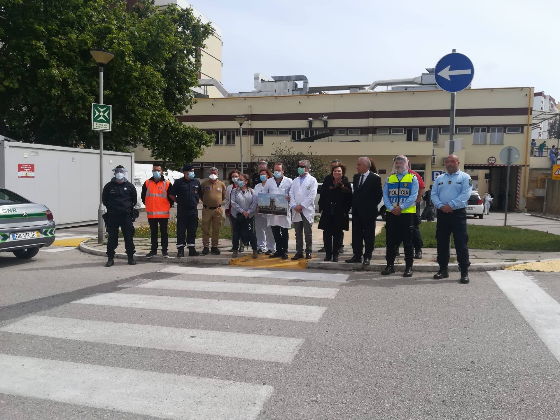 A Polícia Marítima juntou-se às homenagens aos profissionais de saúde