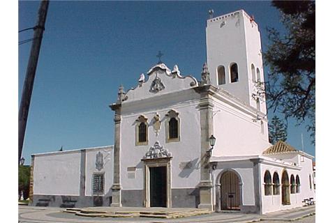 Portal da ermida de Santo António do Alto recebe intervenção de restauro