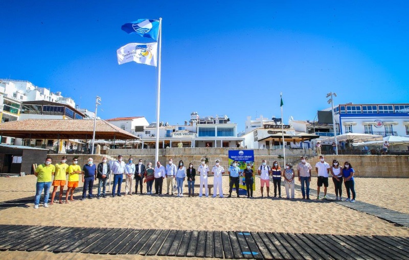Albufeira hasteou 25 bandeiras azuis pelo quinto ano consecutivo
