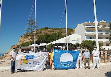 Vila do Bispo mantém Bandeira Azul em onze praias