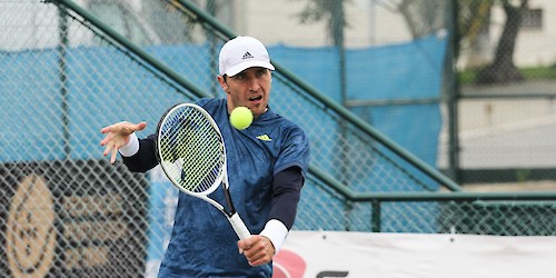 Mischa Zverev nos quartos de final e Pedro Araújo eliminado do Faro Open