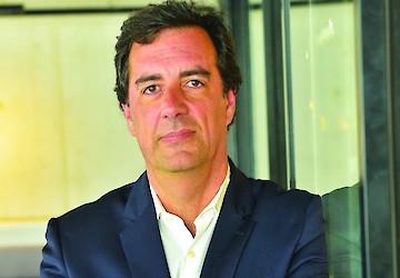 José Ferrari Careto substitui João Torres na Presidência da E-REDES
