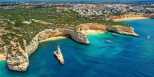 Algarve reforça campanhas de promoção para captar turistas no Verão