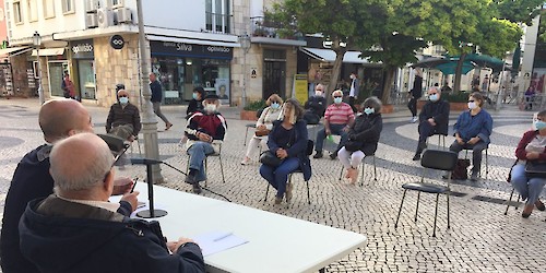 Vacinação, enfermeiros, produção de citrinos e comboios marcam jornada de João Dias no Algarve
