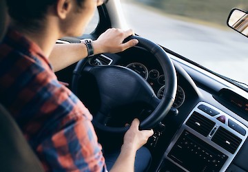 Tem início Campanha de Segurança Rodoviária “Ao volante, o telemóvel pode esperar”