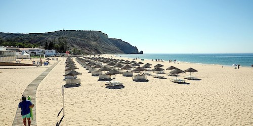 Praia da Luz em 3.º lugar no TOP 10 das praias mais “instagramáveis” de Portugal