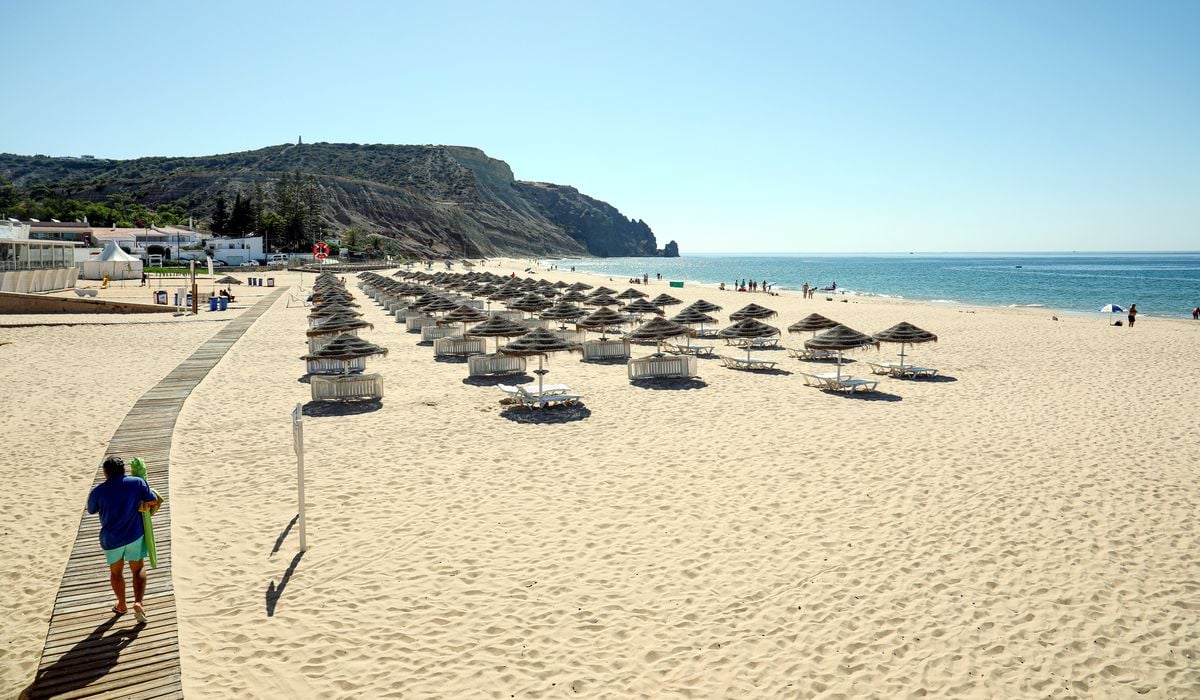 Praia da Luz em 3.º lugar no TOP 10 das praias mais “instagramáveis” de Portugal